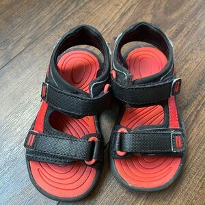 Toddler sandals - free with bundle